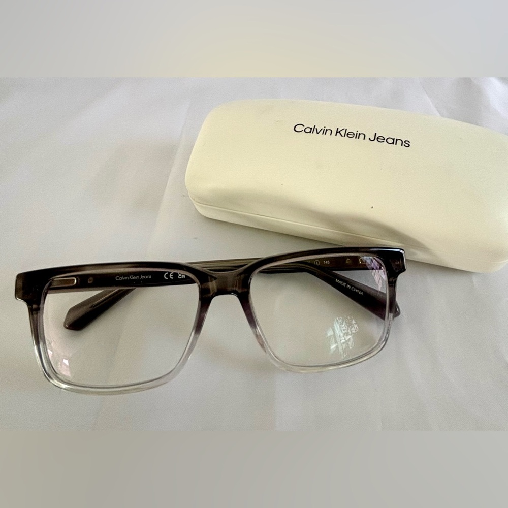 Calvin Klein CKJ23628 023 Men’s Gray Fade Designer Eyeglass Frames with Case EUC
